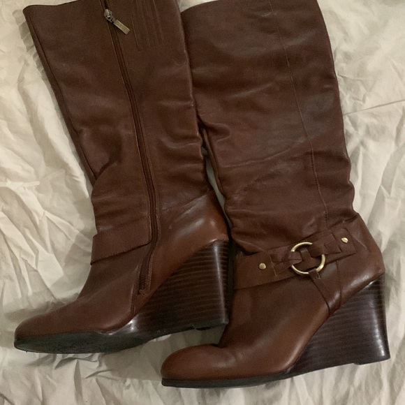 Women’s gas boots One a few times in good condition - Picture 2 of 5